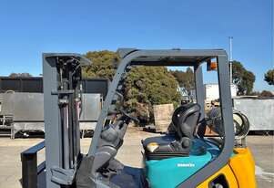 KOMATSU 1.8T CONTAINER MAST LPG FORKLIFT