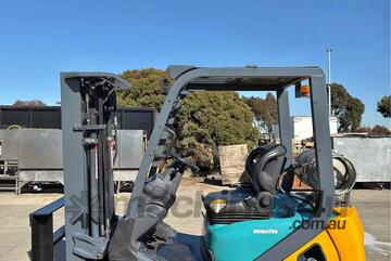 KOMATSU 1.8T CONTAINER MAST LPG FORKLIFT