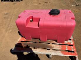 Hardi 200 Lt Spray Tank - picture0' - Click to enlarge