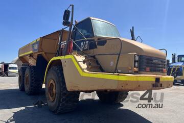 2010 Caterpillar 740B Dump Truck