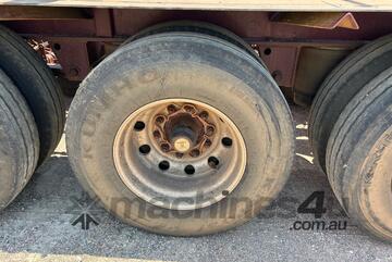 2017 Barker Heavy Duty Tri Axle Tri Axle Skel Trailer