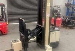 Crown   Walkie Reach