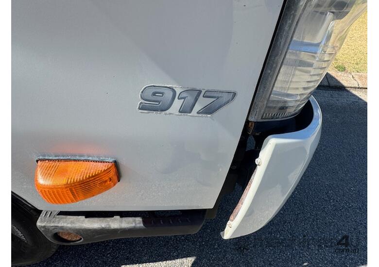 Truck Tipper Hino 917 Dual Cab 6 speed manual with 1 tonne Crane 2013 WA23152 SN1805