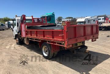 2016 Isuzu NPR 75-190 Crane Tipper