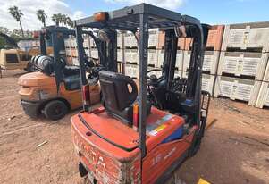 Toyota   Forklift (Electric)