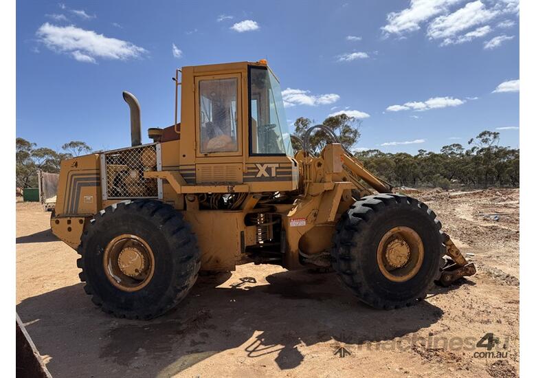 CIRCA 1995 CASE 721B LOADER 