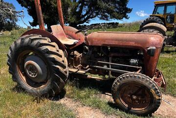 Massey Ferguson   35