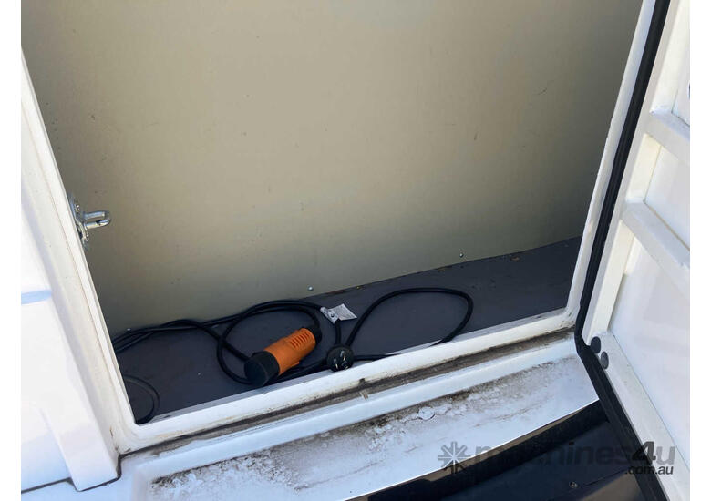 2022 Suzhou Eagle EG6311 Electric Enclosed Golf Cart