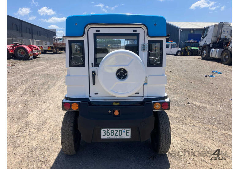 2022 Suzhou Eagle EG6311 Electric Enclosed Golf Cart