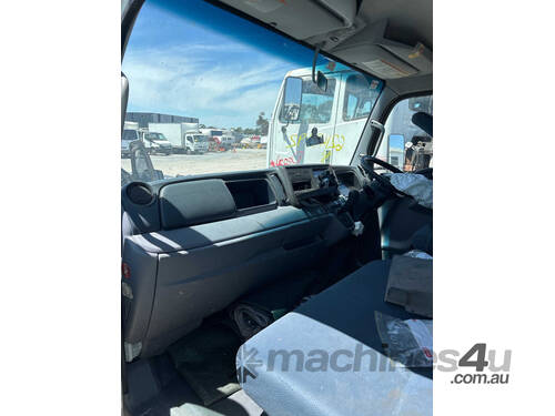 2016 Mitsubishi Fuso Canter L7/800 515 Table Top