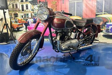 1949 Triumph Custom Built on 1952 Frame