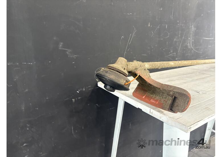 STIHL FS 84 RC Whipper Snipper (Ex Council)