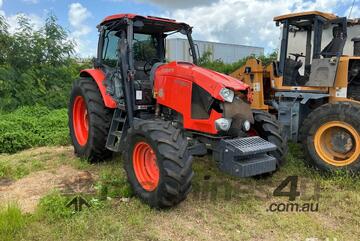 Kubota   M135GX 4WD Tractor