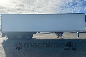2010 Maxitrans ST3 Tri Axle Refrigerated Pantech Trailer