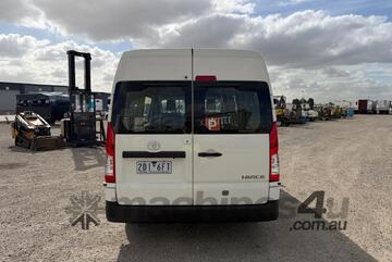 2025 Toyota Hiace SLWB Van T/Diesel (Auto)