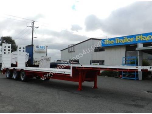 2014 TAG-A-LONG 45' Drop Deck With Ramps