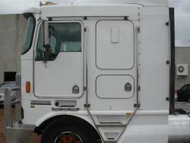 2002 KENWORTH K104 Prime Mover - picture2' - Click to enlarge