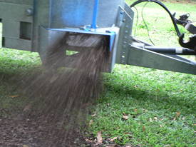Compost/Manure & chip Side Delivery spreader - picture2' - Click to enlarge