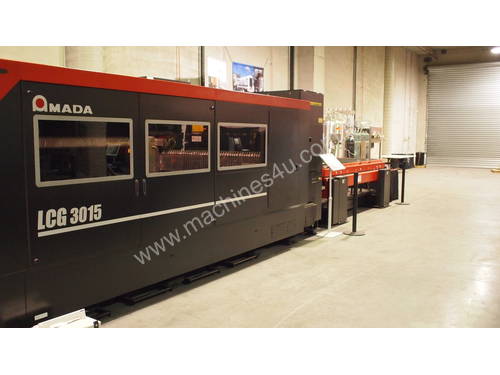 LCG3015 High Speed 3.5kw CO2 Laser - Awesome for thin to mid thick material. 