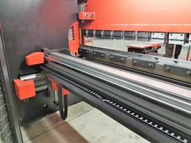 Amada HFE 220-3 (2001) - picture2' - Click to enlarge