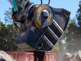 Excavator Crusher Bucket Hire Suit 20 Ton - picture0' - Click to enlarge