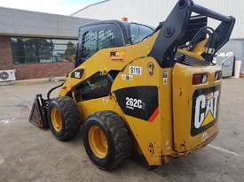 2012 CAT 262C SKIDSTEER WITH LOW 1200 HOURS - picture2' - Click to enlarge