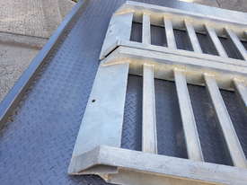 Aluminium Ramps SUREWELD 4.5-ton EACH Aussie Made one - Good Steel - picture2' - Click to enlarge