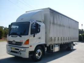 Hino GH 1728-500 Series Curtainsider Truck - picture1' - Click to enlarge