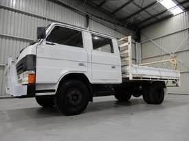 Mazda T4100 Cab chassis Truck - picture0' - Click to enlarge