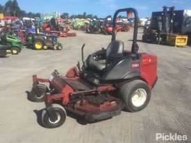 Toro Groundsmaster 7200 - picture0' - Click to enlarge