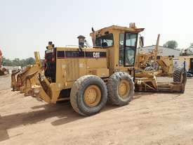 Caterpillar 12H Grader - picture2' - Click to enlarge
