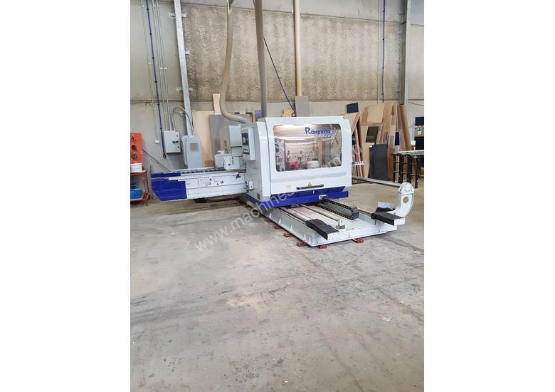caption REIGNMAC DOUBLE END TENONER