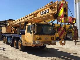 2009 KATO NK 550VR HYDRAULIC TRUCK CRANE - picture0' - Click to enlarge