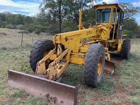 1979 John Deere 670A Grader *CONDITIONS APPLY* - picture0' - Click to enlarge