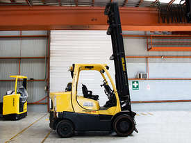 1.55T LPG Counterbalance Forklift - picture0' - Click to enlarge