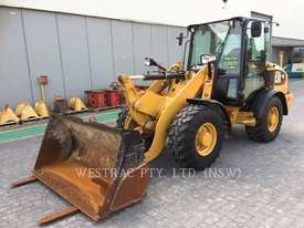 CATERPILLAR 906H2 Wheel Loaders integrated Toolcarriers - picture0' - Click to enlarge