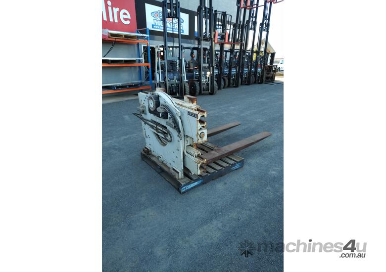 Used 2009 CASCADE Forklift rotator clamp class 4 Forklift Rotators in