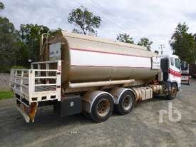 MITSUBISHI FV500 Tank Truck - picture2' - Click to enlarge