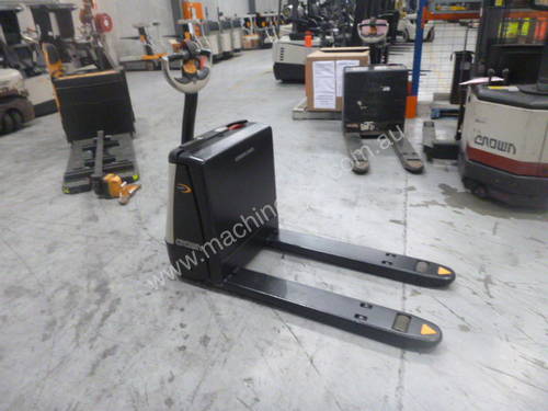Crown Electric Pallet Movers WP2315 (Perth branch)