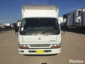 2004 Mitsubishi Canter FE639 - picture1' - Click to enlarge