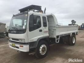 1997 Isuzu FVR950 MWB - picture2' - Click to enlarge