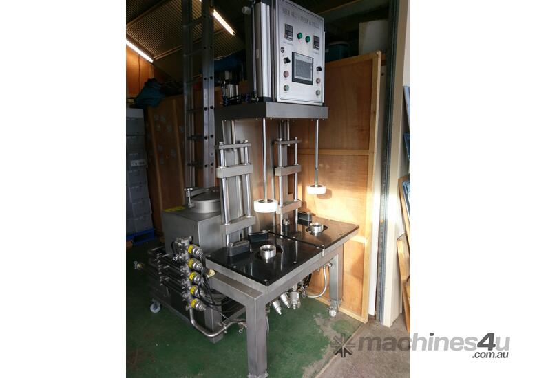 caption Keg Washer and Filler