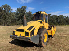 Bomag BW216D-4 Vibrating Roller Roller/Compacting - picture0' - Click to enlarge