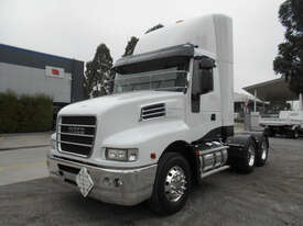 Iveco Powerstar 7200 Primemover Truck - picture1' - Click to enlarge