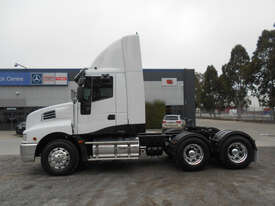 Iveco Powerstar 7200 Primemover Truck - picture2' - Click to enlarge