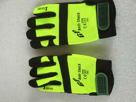 MSA Hi Viz Mechanics Anti-Vibration Gloves - Large - picture2' - Click to enlarge