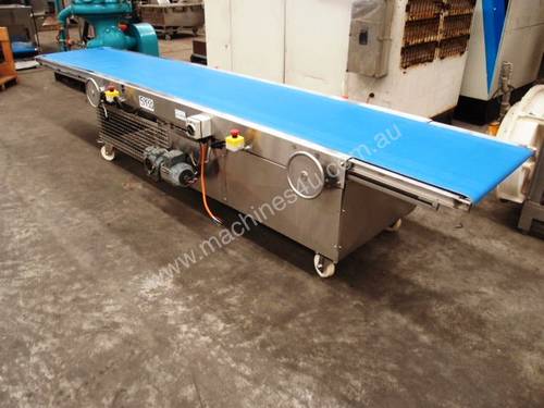 Flat Belt Conveyor, 3900mm L x 640mm W x 685mm H