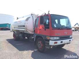 2002 Hino FG1J - picture0' - Click to enlarge