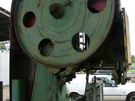 Working Robinson 48 inch Band Saw . - picture0' - Click to enlarge