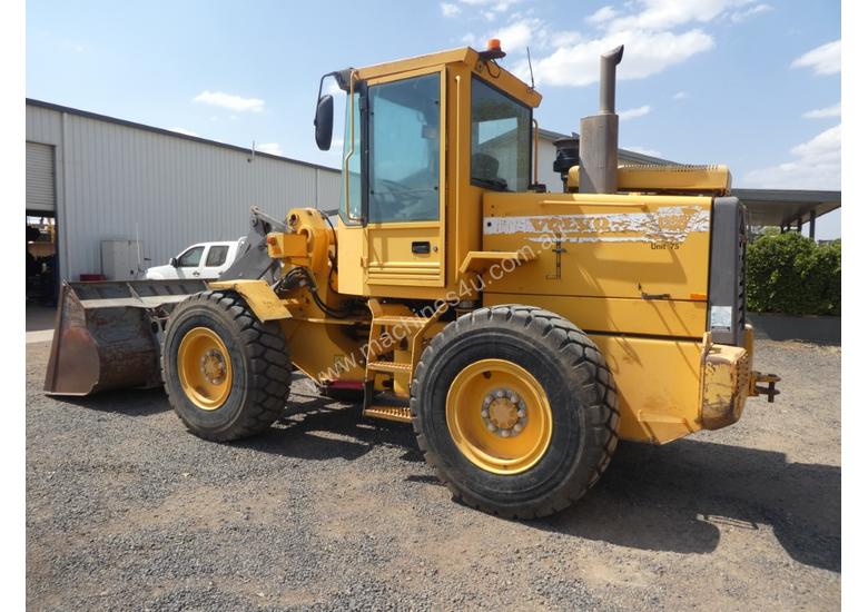 caption Volvo L50C Wheel Loader
